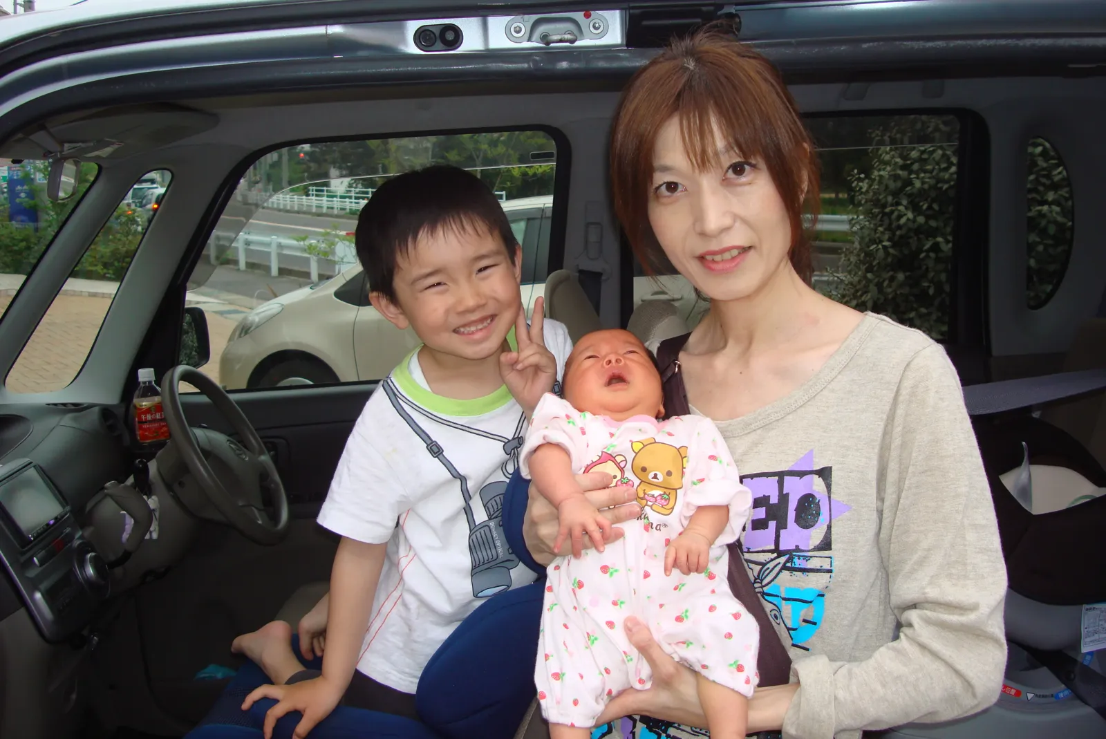 ご報告に来てくださった患者さまと赤ちゃん